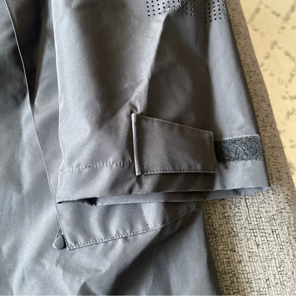 Burberry Performance Jacket - image 3